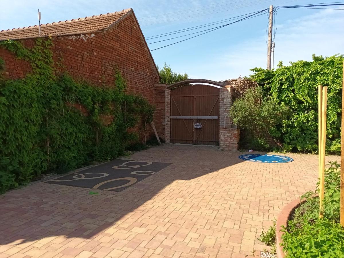 Maison d'hôtes Za Vodou à Moravská Nová Ves Extérieur photo